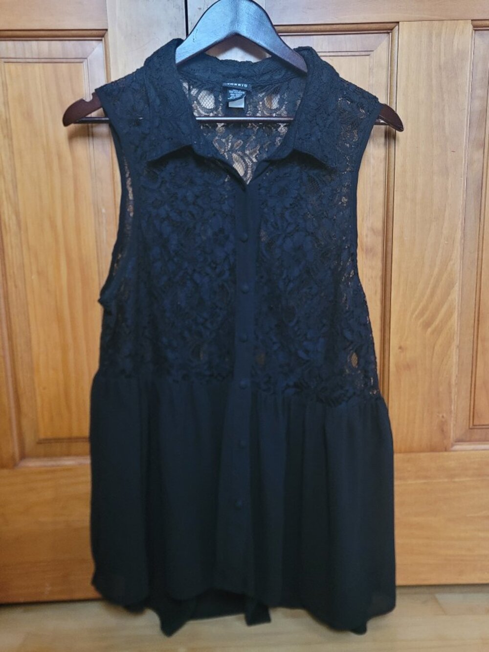 Torrid Black Lace Sleeveless Blouse Sz 2 2X Office Work Whimsigoth Sheer Peplum